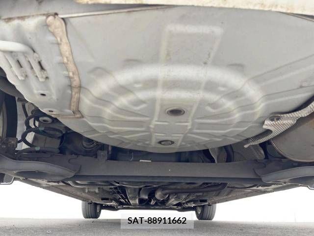 Nissan NOTE 2017-06 305377-19