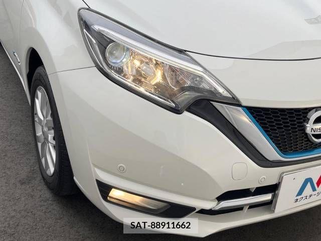 Nissan NOTE 2017-06 305377-12