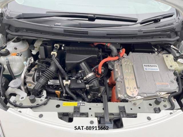 Nissan NOTE 2017-06 305377-18