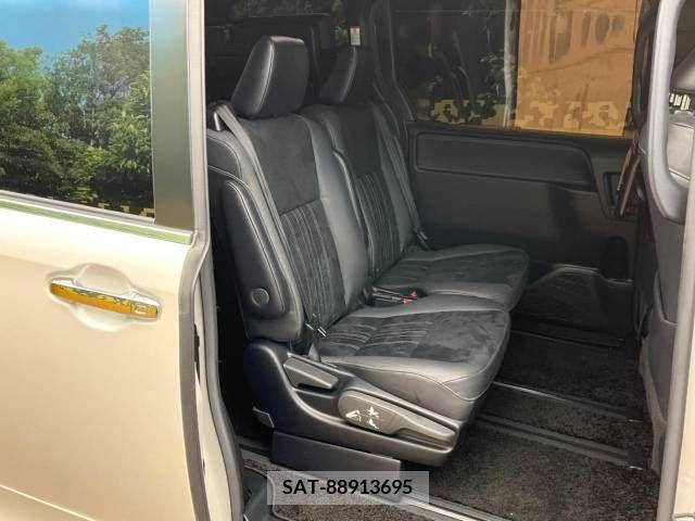 Toyota ESQUIRE 2020-09 341648-9