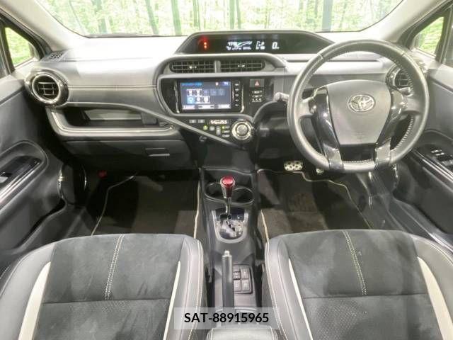 Toyota AQUA 2015-11 221525-1