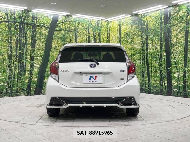 Toyota AQUA 2015-11 221525-15