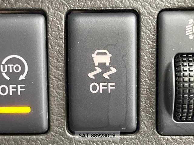 Nissan CUBE 2018-10 295433-6