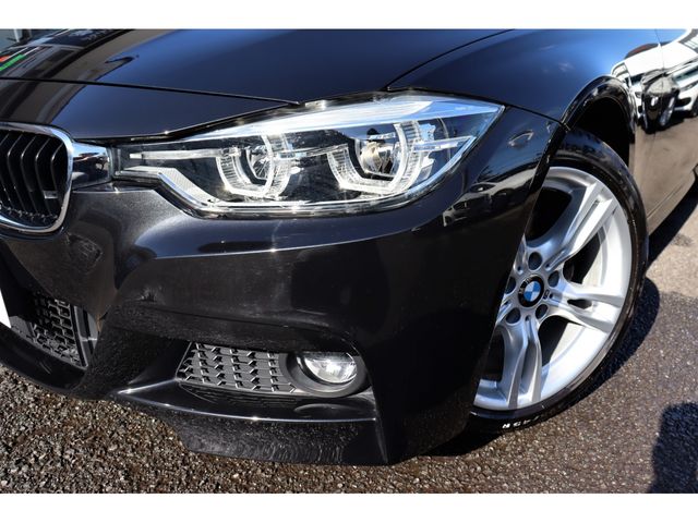 Bmw 3 SERIES 2018-01 15861-18