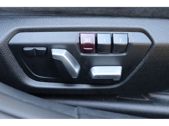 Bmw 3 SERIES 2018-01 15861-7