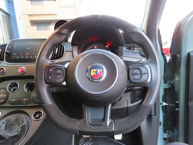 Abarth 695 2020-02 186396-12