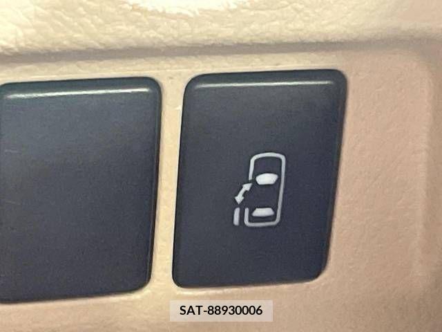 Toyota ALPHARD 2011-10 299861-4