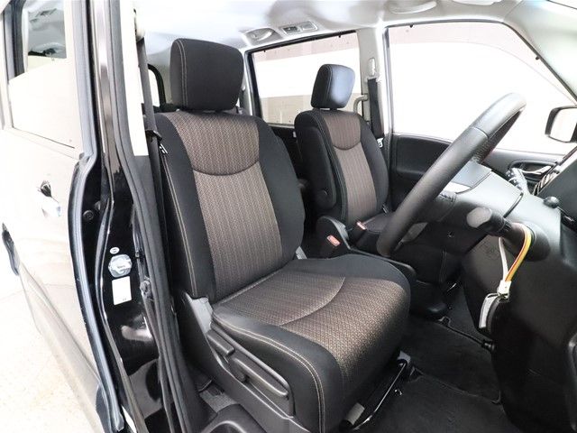 Nissan SERENA 2014-10 19883-3