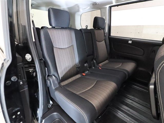 Nissan SERENA 2014-10 19883-4