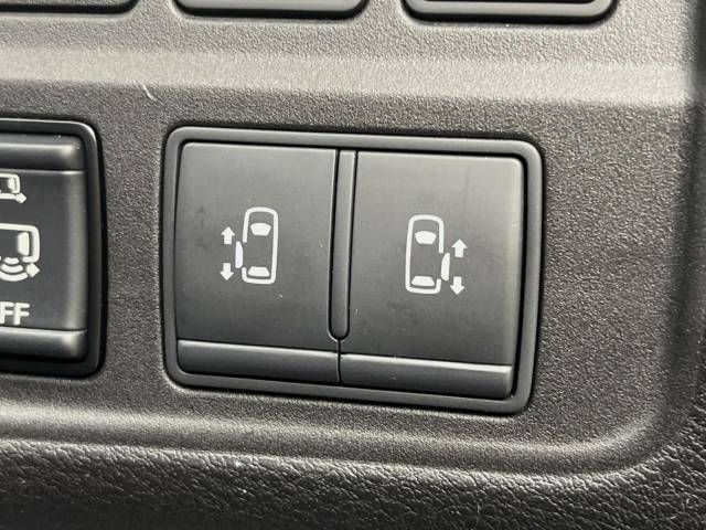 Nissan SERENA 2018-03 189023-3