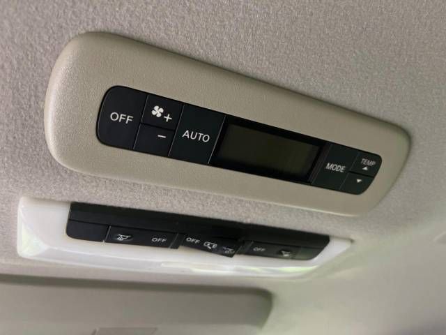 Nissan SERENA 2018-03 189023-7