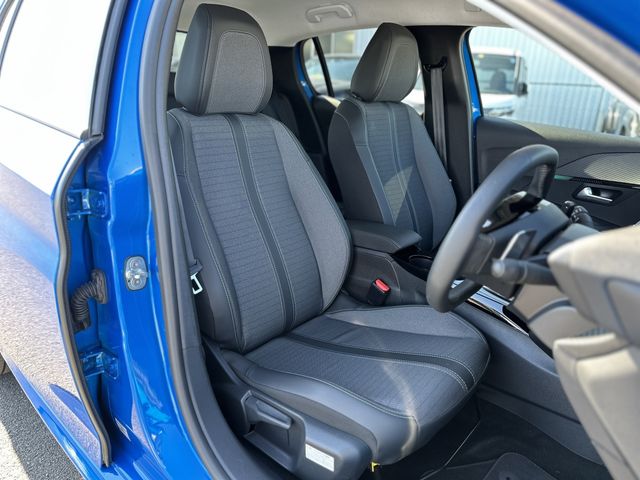 Peugeot 208 2022-06 181370-15