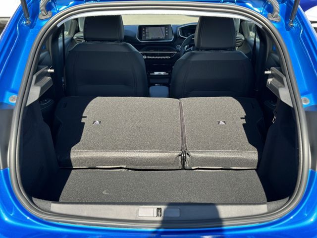 Peugeot 208 2022-06 181370-19