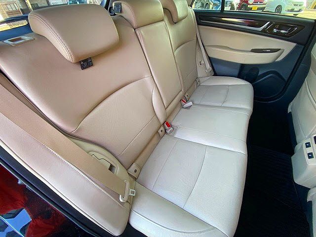 Subaru OUTBACK 2017-02 11030-3