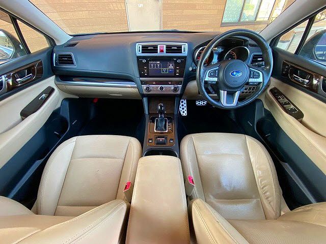 Subaru OUTBACK 2017-02 11030-1