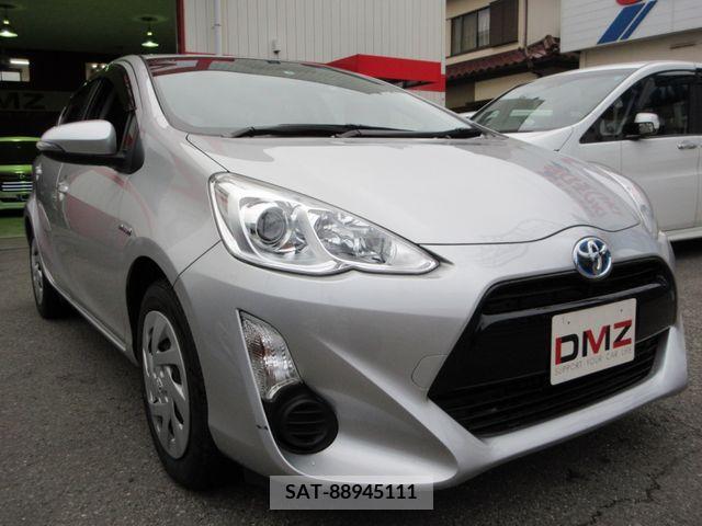 Toyota AQUA 2017-03 261661-1