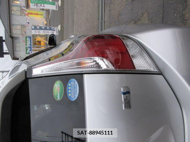 Toyota AQUA 2017-03 261661-18
