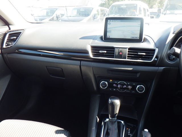 Mazda AXELA 2014-11 193327-15