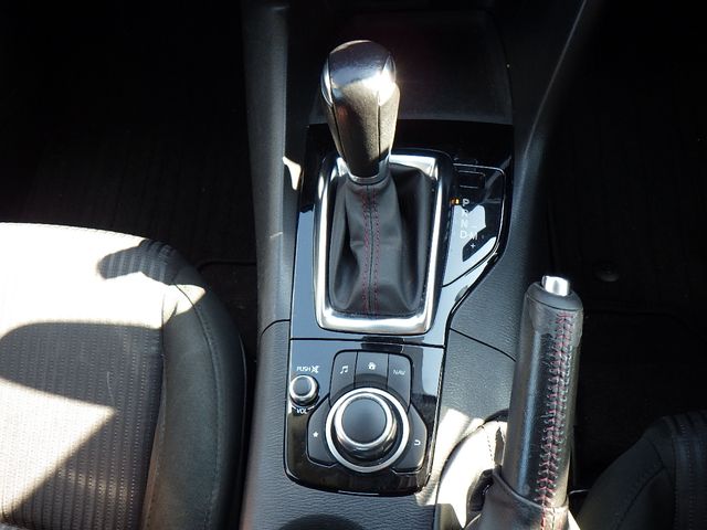 Mazda AXELA 2014-11 193327-16
