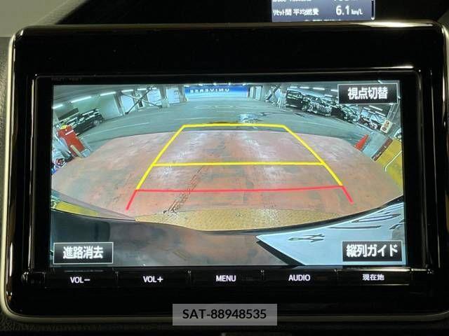 Toyota ESQUIRE 2018-08 297214-3