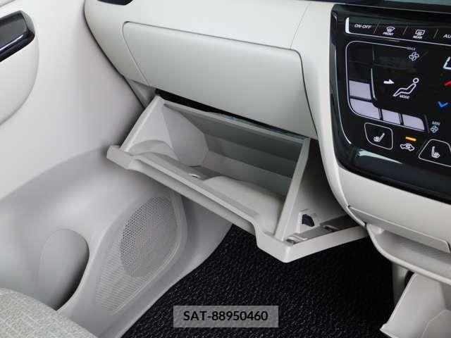 Nissan ROOX 2023-01 300930-17