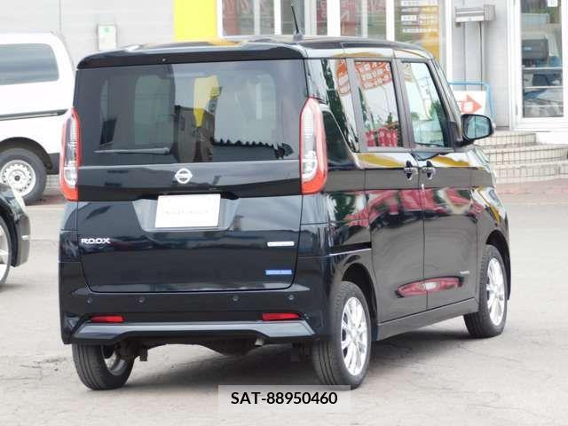 Nissan ROOX 2023-01 300930-1
