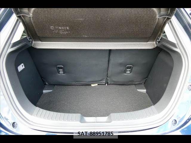 Mazda DEMIO 2019-04 382836-11