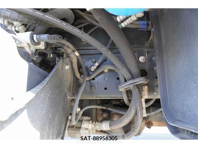 Mitsubishi CANTER 2017-12 211565-10