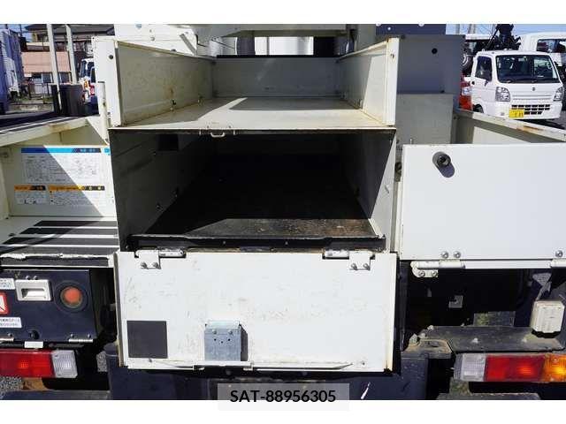 Mitsubishi CANTER 2017-12 211565-19