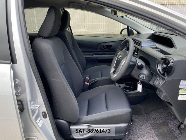 Toyota AQUA 2017-03 261316-9