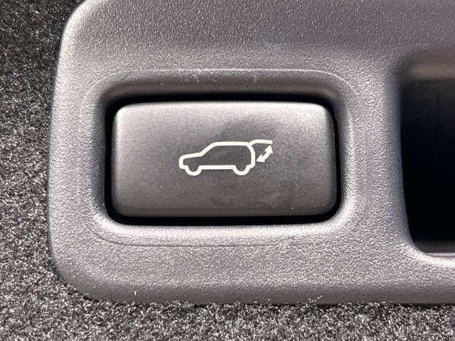Toyota HARRIER 2019-01 20680-6