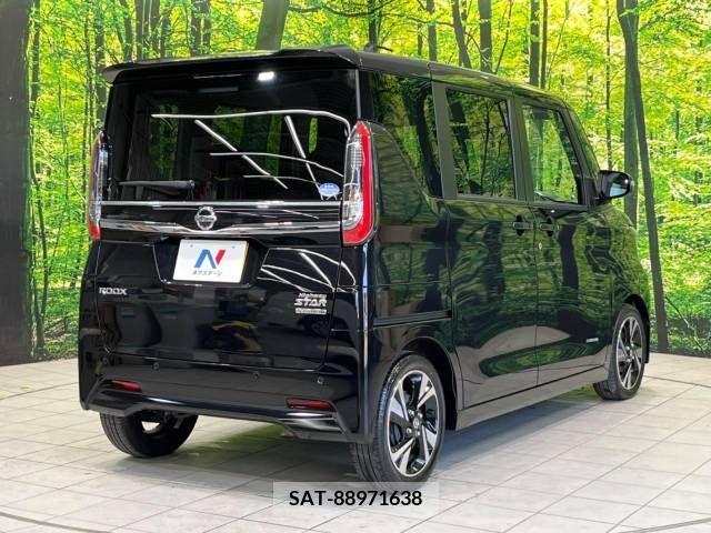 Nissan ROOX 2020-09 276107-17