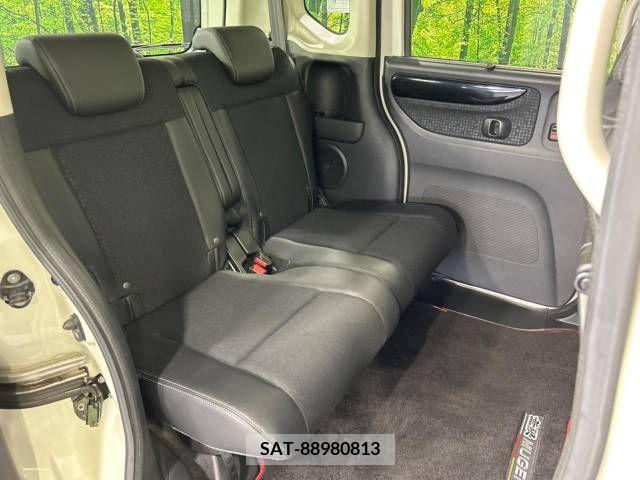 Honda N BOX CUSTOM 2015-11 306791-9