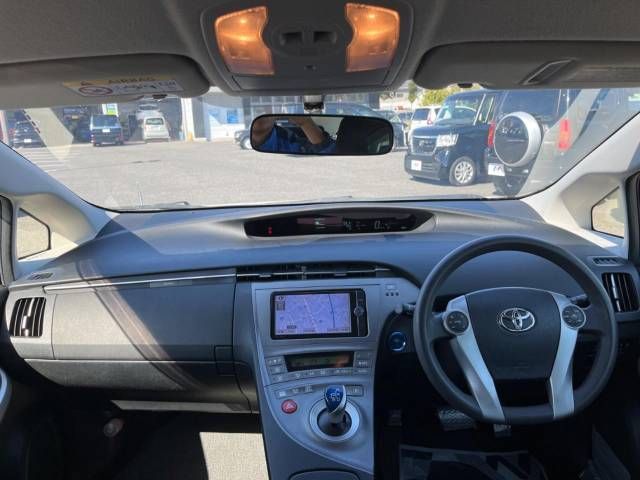 Toyota PRIUS 2013-12 16797-1