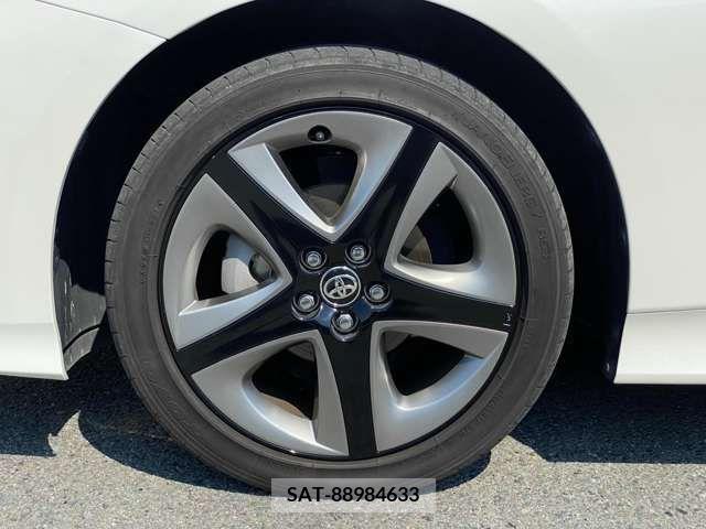 Toyota PRIUS 2020-07 255273-8