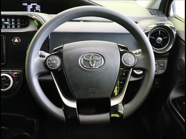 Toyota AQUA 2019-09 182405-9