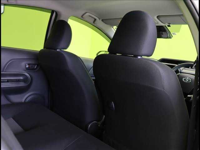 Toyota AQUA 2019-09 182405-23