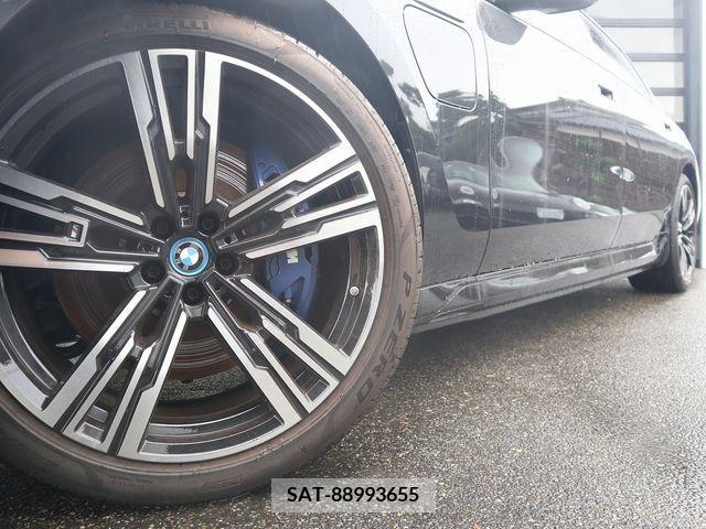 Bmw i7 2023-02 318995-1