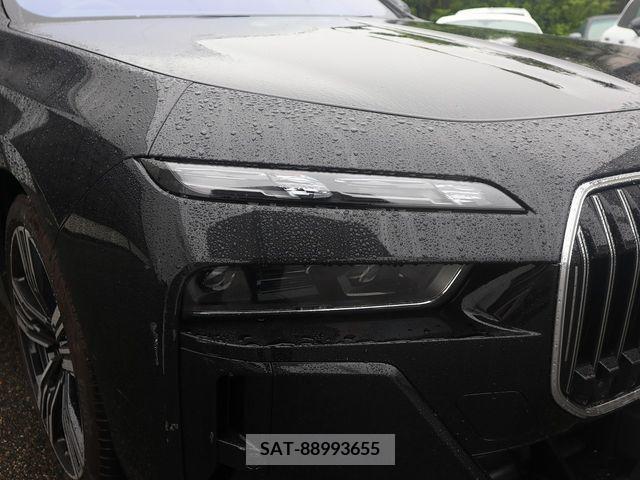 Bmw i7 2023-02 318995-2