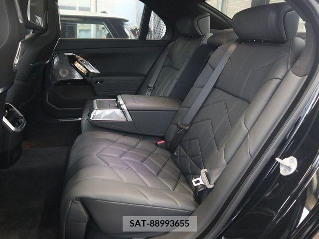 Bmw i7 2023-02 318995-14