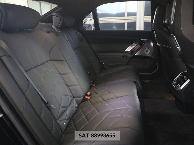 Bmw i7 2023-02 318995-11