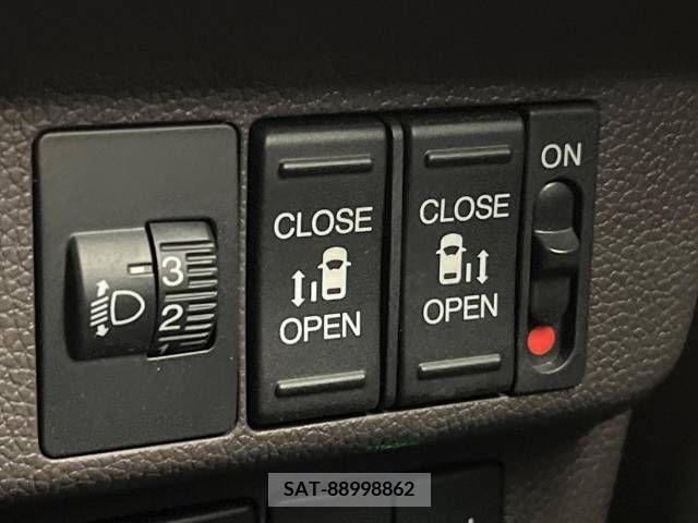 Honda FREED 2016-09 216773-3