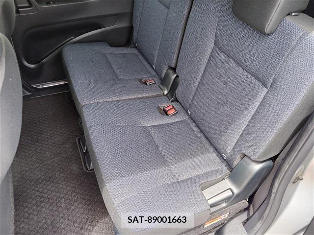 Toyota SIENTA 2018-07 328609-12