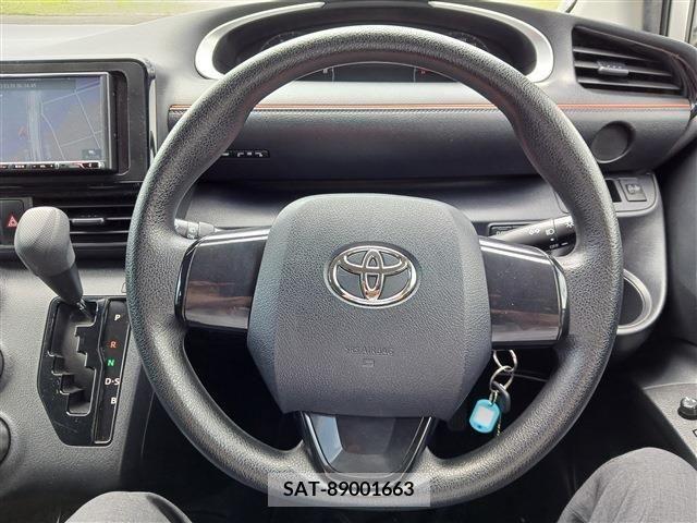 Toyota SIENTA 2018-07 328609-8