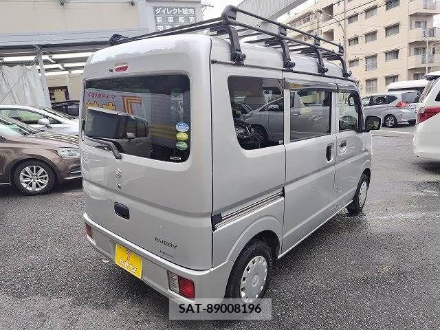 Suzuki EVERY 2015-11 301677-19