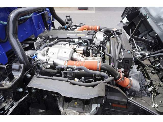 Mazda TITAN 2023-04 7822-13