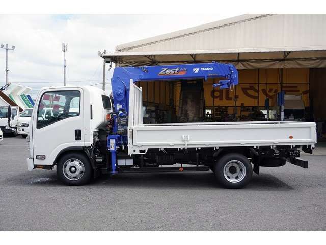 Mazda TITAN 2023-04 7822-2