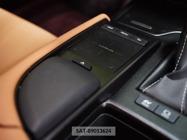 Lexus ES 2021-04 275264-12
