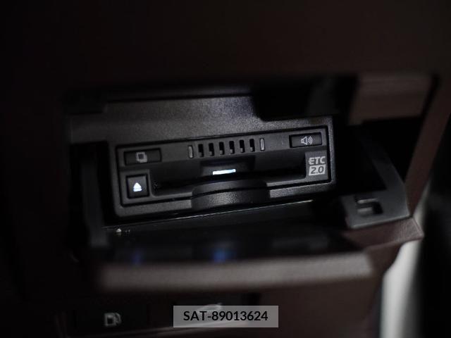 Lexus ES 2021-04 275264-15