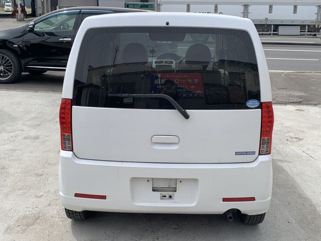Nissan OTTI 2007-04 6045-6